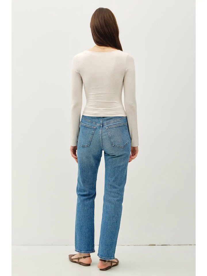Cropped Scoop Neck Long Sleeve Top